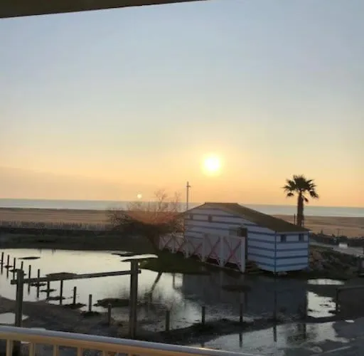 Le Soleil Levant 木屋 格吕桑